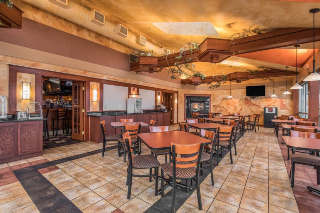 Mike's Italian Restaurant 1